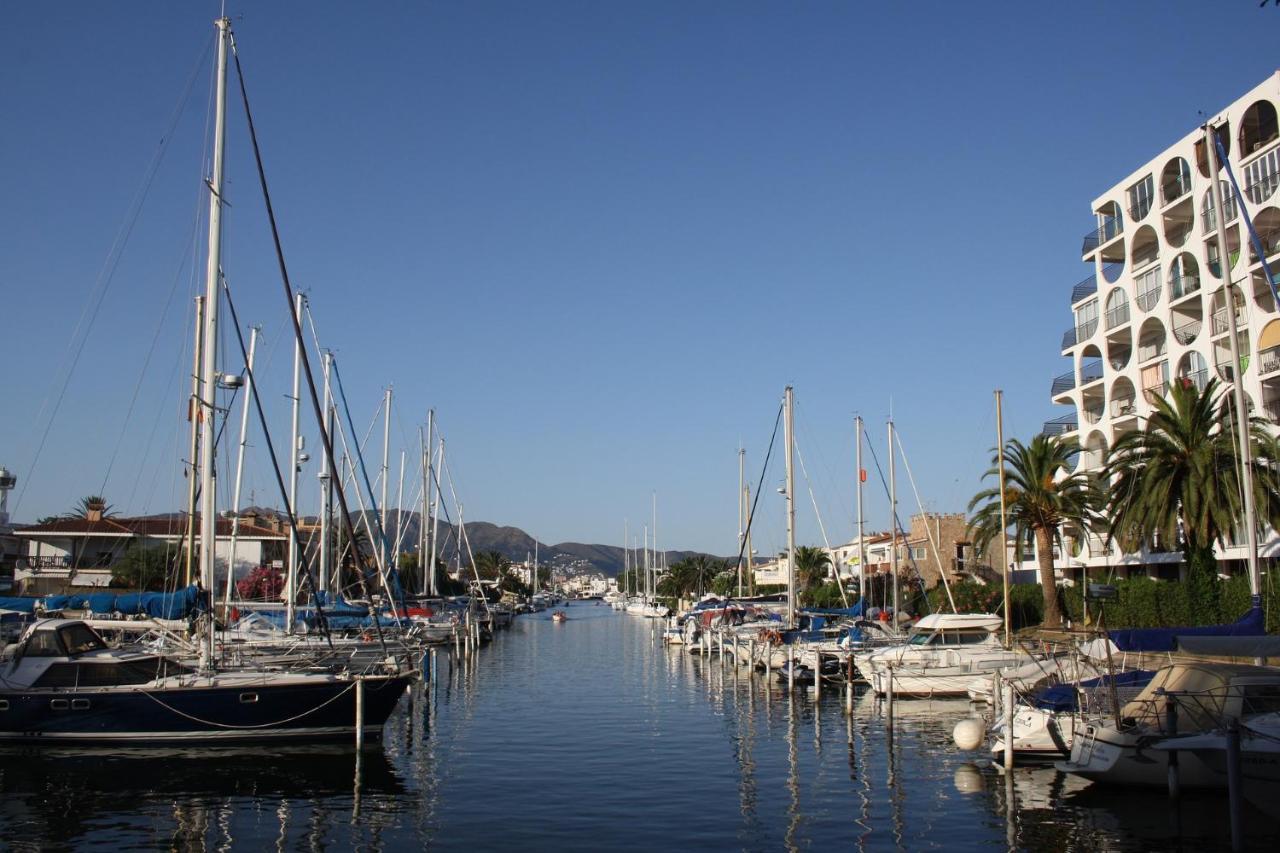 Empuriabrava Apartaments - Nº7 エクステリア 写真